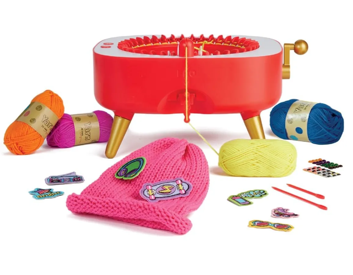 Discount FAO Schwarz Knitting Station - Make Beanie Hats & Scarves