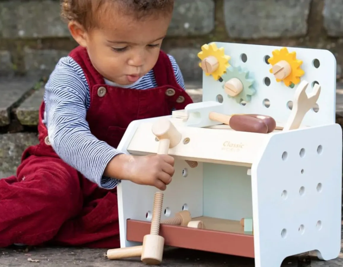 Clearance Classic World Mini Workbench - 29 Wooden Pieces