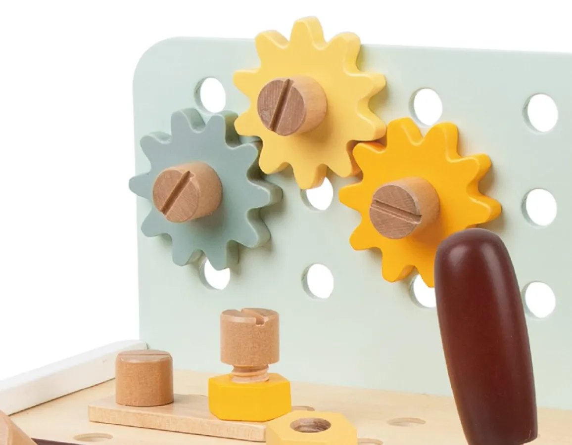 Clearance Classic World Mini Workbench - 29 Wooden Pieces